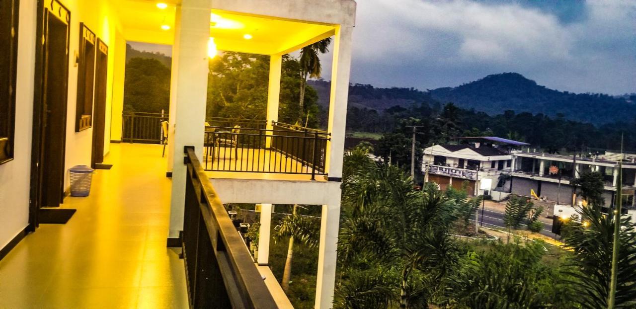 Akoya Pearl Hotel Ratnapura Esterno foto