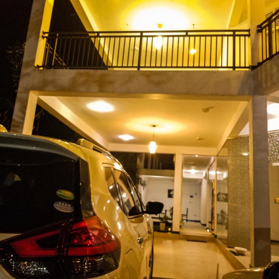 Akoya Pearl Hotel Ratnapura Esterno foto