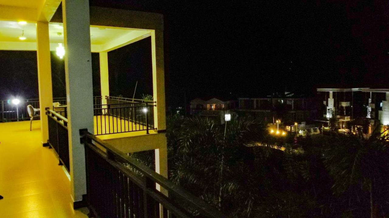 Akoya Pearl Hotel Ratnapura Esterno foto