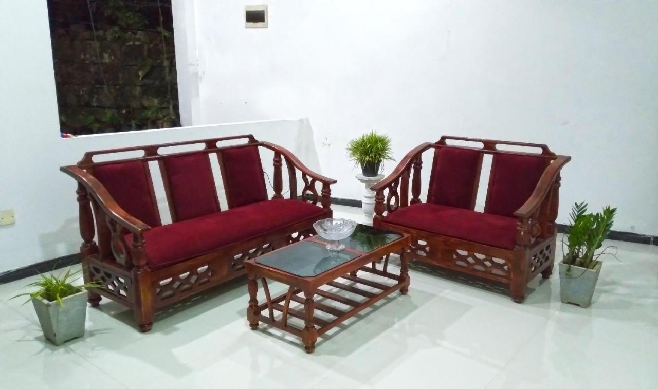Akoya Pearl Hotel Ratnapura Esterno foto