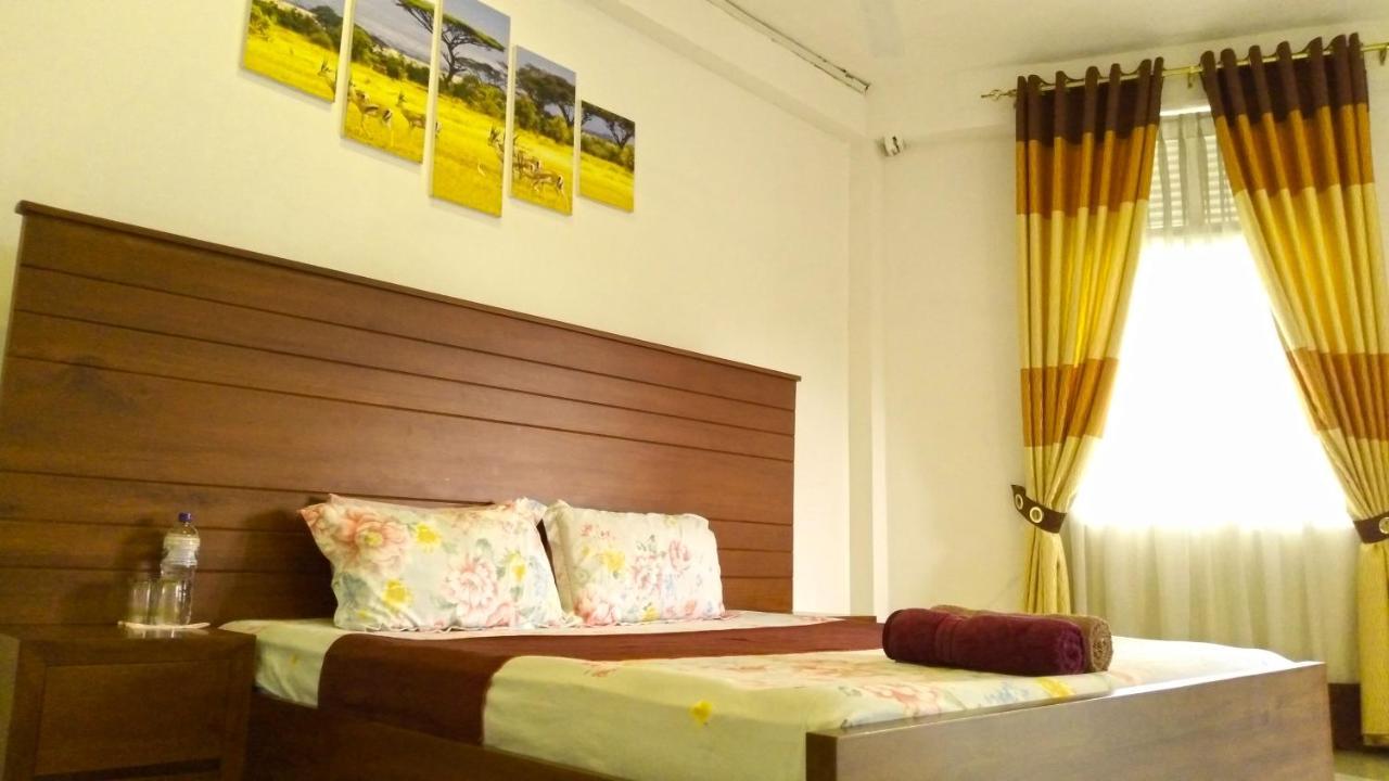 Akoya Pearl Hotel Ratnapura Esterno foto